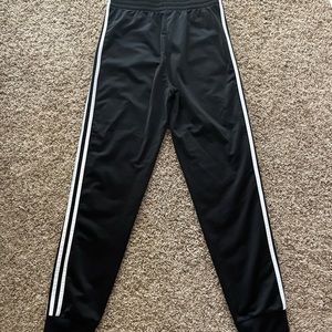 Women’s joggers size XL and colored black.